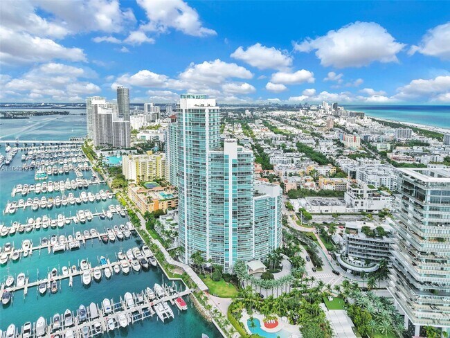 Building Photo - 1000 South Pointe Dr