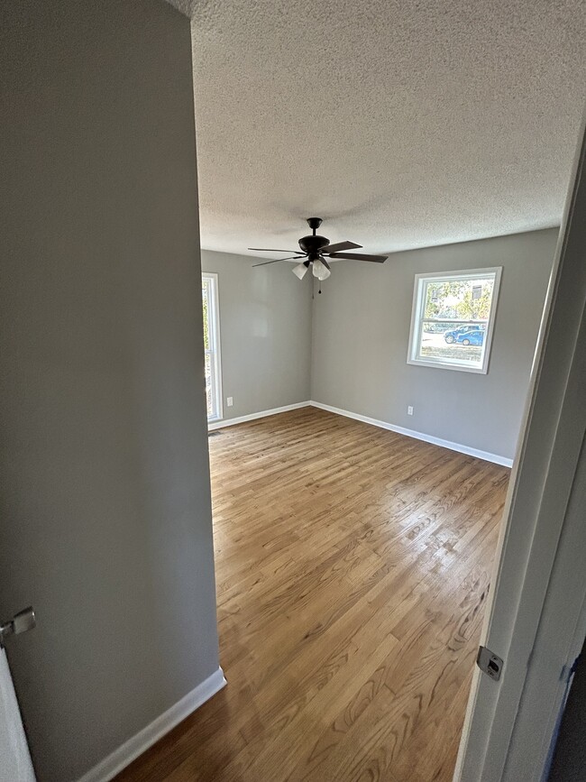 Guest bedroom #2 - 1406 Hayden St