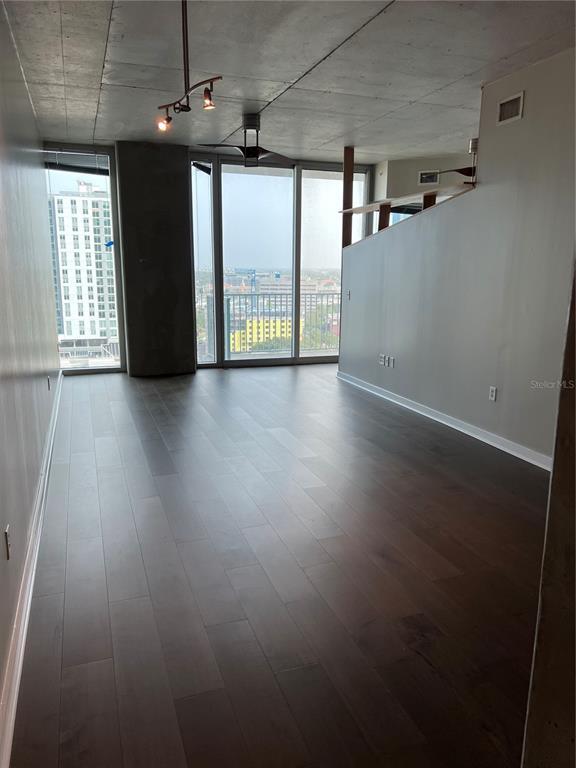 Building Photo - 777 N Ashley Dr