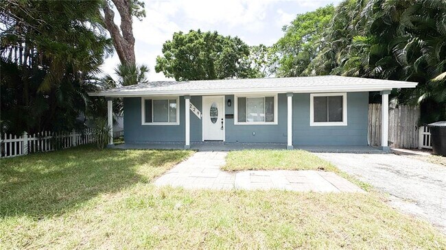 Primary Photo - 229 45th Ave S