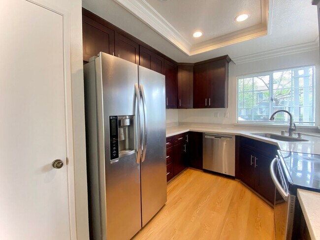 Building Photo - Modern 3BR Home in Nantucket Cove with Dual Suites & Prime Commuter Access