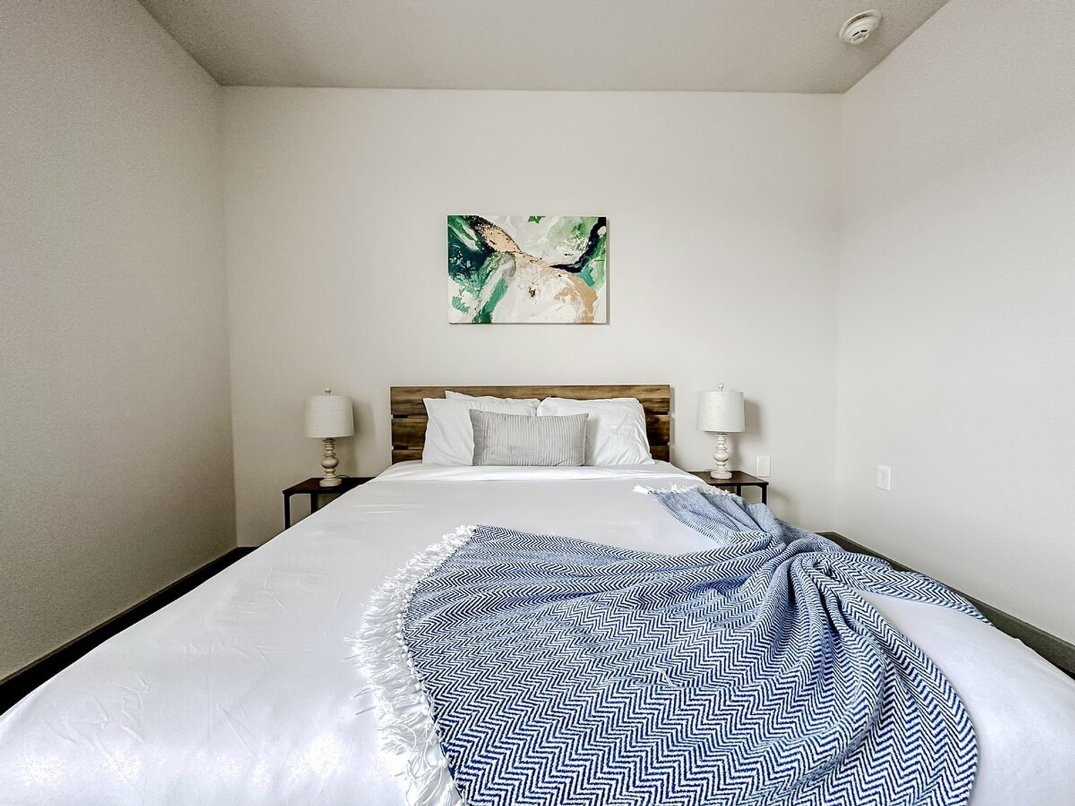 Building Photo - 111 E 4th St