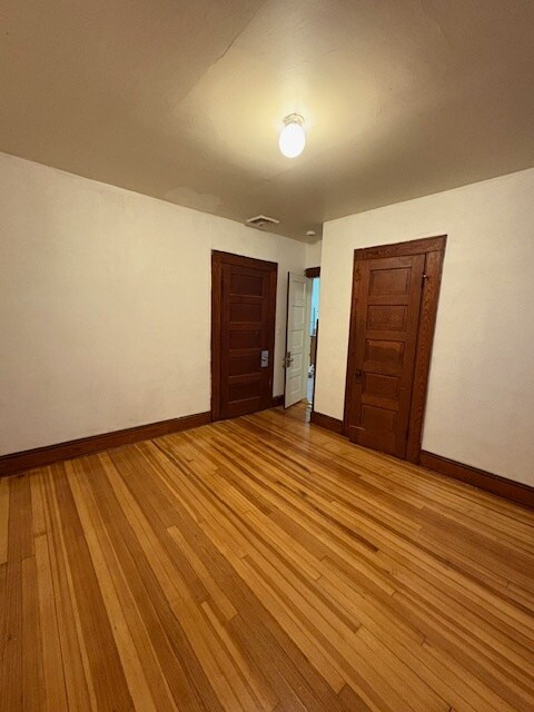 Building Photo - 11 5th St