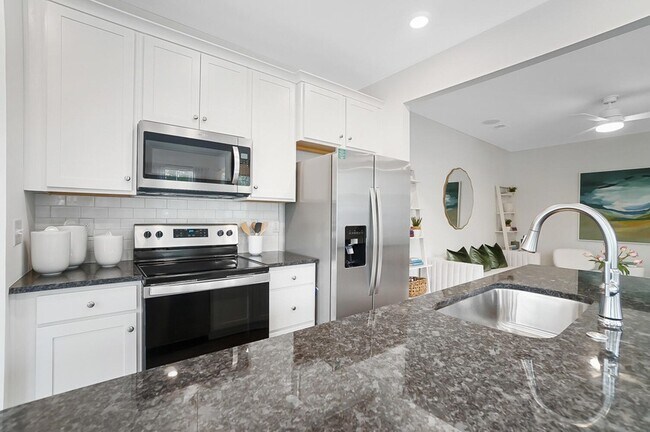 Building Photo - 609 Trotters Ln