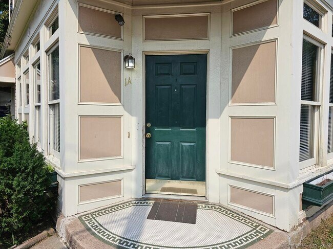 Building Photo - 169 Winchester Ave