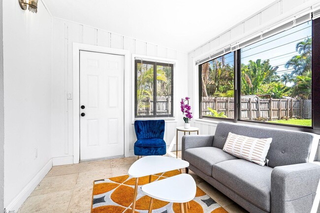 Building Photo - 1430 NE 16th Ave