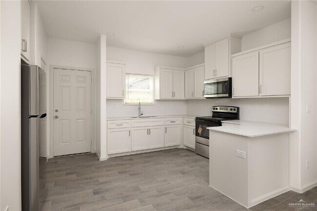 Building Photo - 2805 East Hayes Avenue