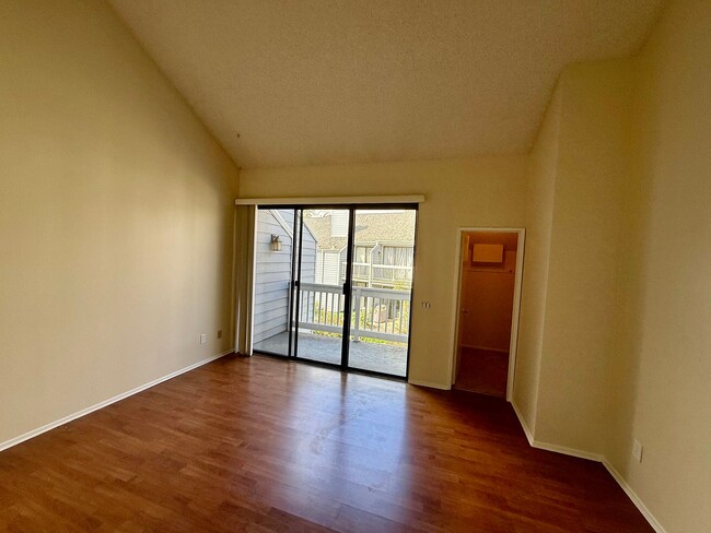Building Photo - Central Camarillo Condo now Available