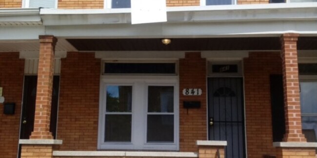 Primary Photo - 841 N Linwood