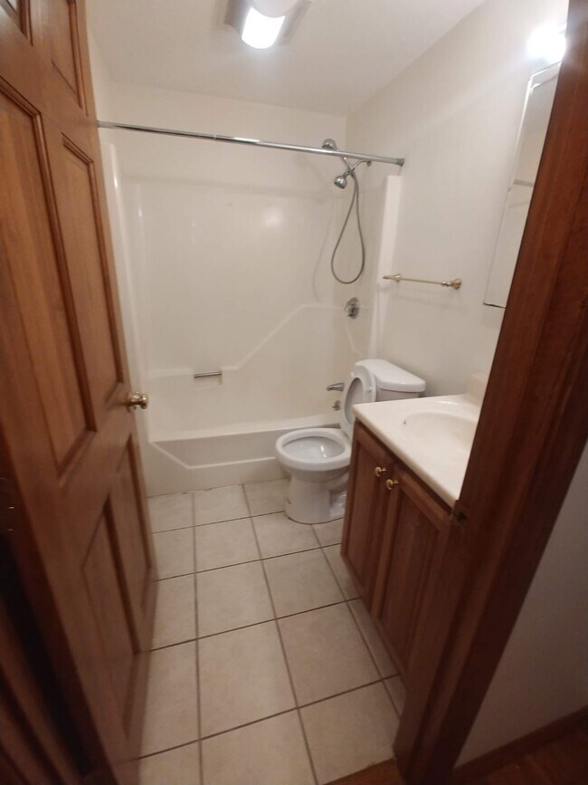 Building Photo - 74 S Washington St