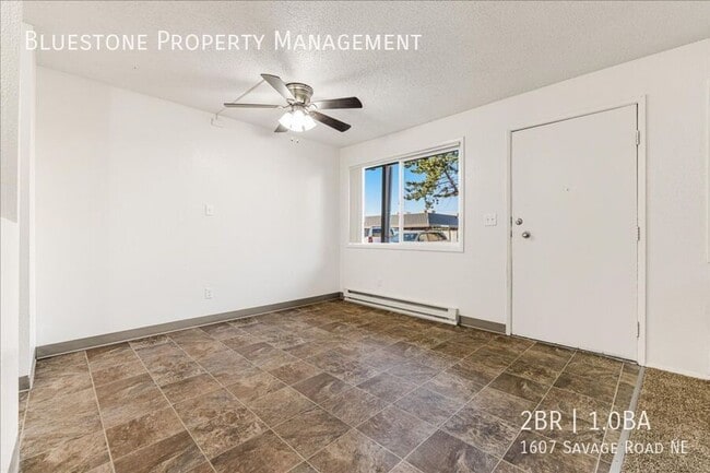 Building Photo - 1607 Savage Rd NE