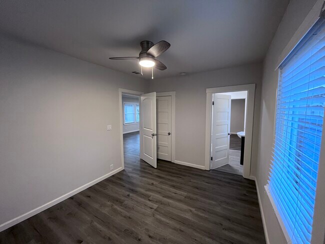 Building Photo - 3135 42nd St
