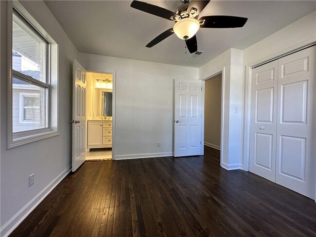Building Photo - 503 Concord Woods Dr SE