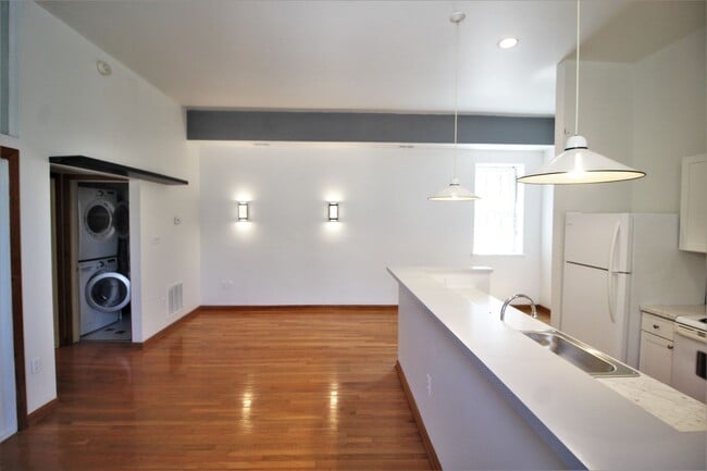 Building Photo - Gorgeous Seton Hill 1bd/1ba Condo w/ CAC, ...