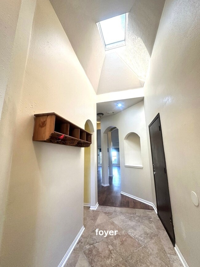 Building Photo - 3118 Flatwood Ct