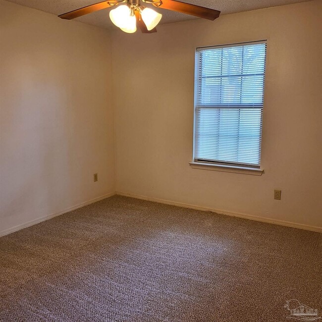 Building Photo - 7804 Deborah Dr