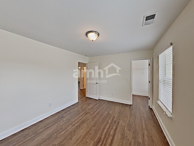 Building Photo - 1110 Merlot Ct