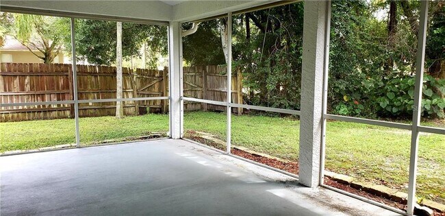 Building Photo - 9302 Pontiac Dr