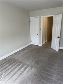 Building Photo - 81 Nightingale Ave