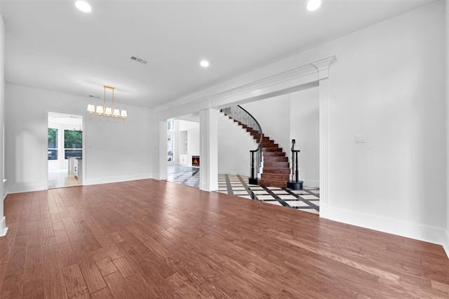 Building Photo - 3310 Meadow Wood Dr