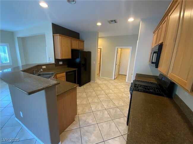 Building Photo - 3721 Gretchen Ct