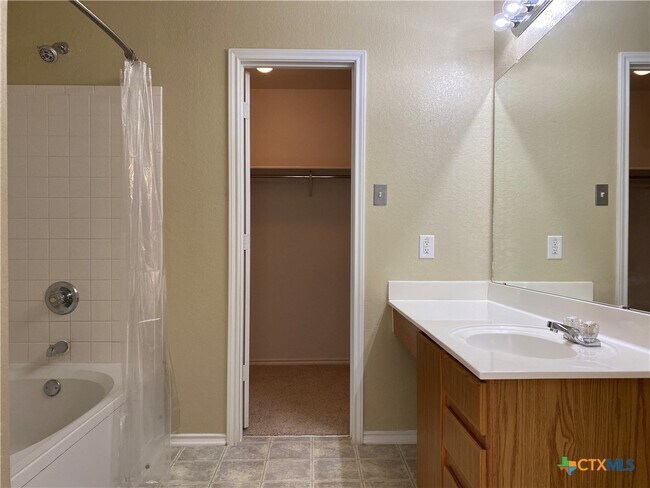 Building Photo - 1360 Copper Path Dr