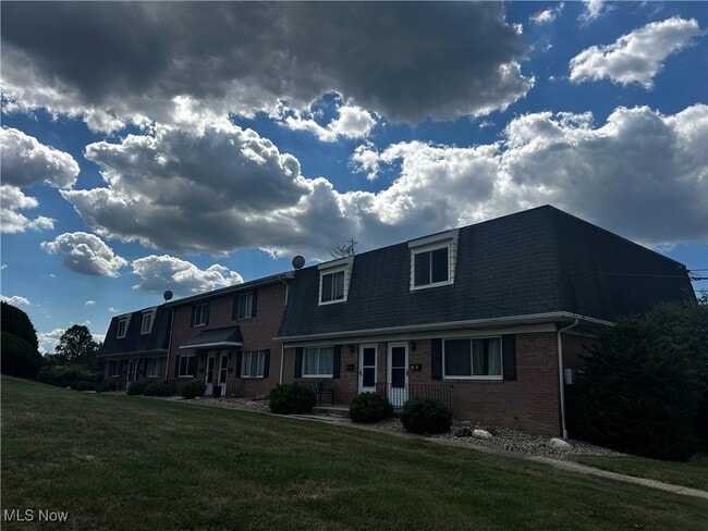 Primary Photo - 2744 Juno Pl