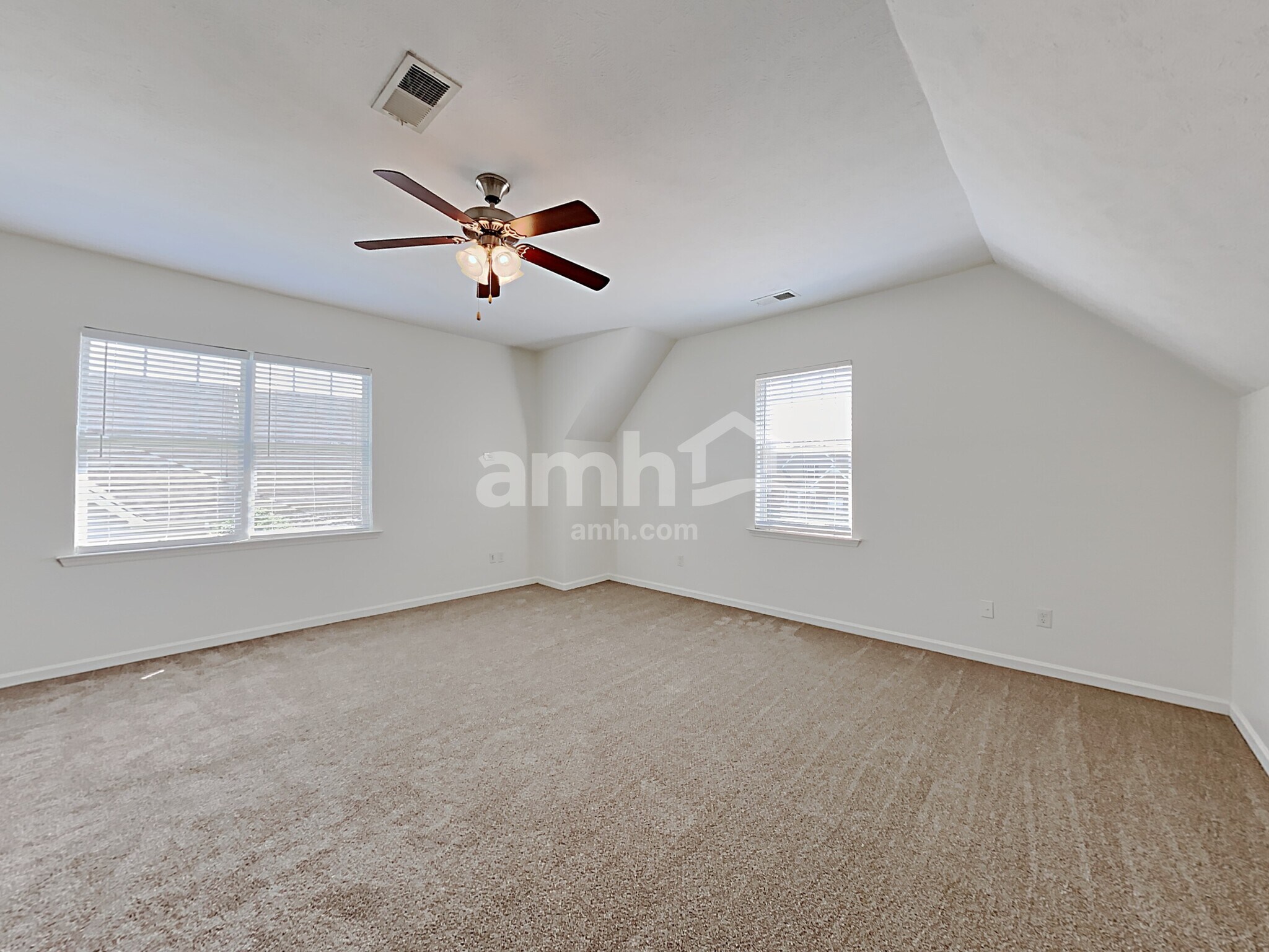 Building Photo - 1731 Freiburg Dr