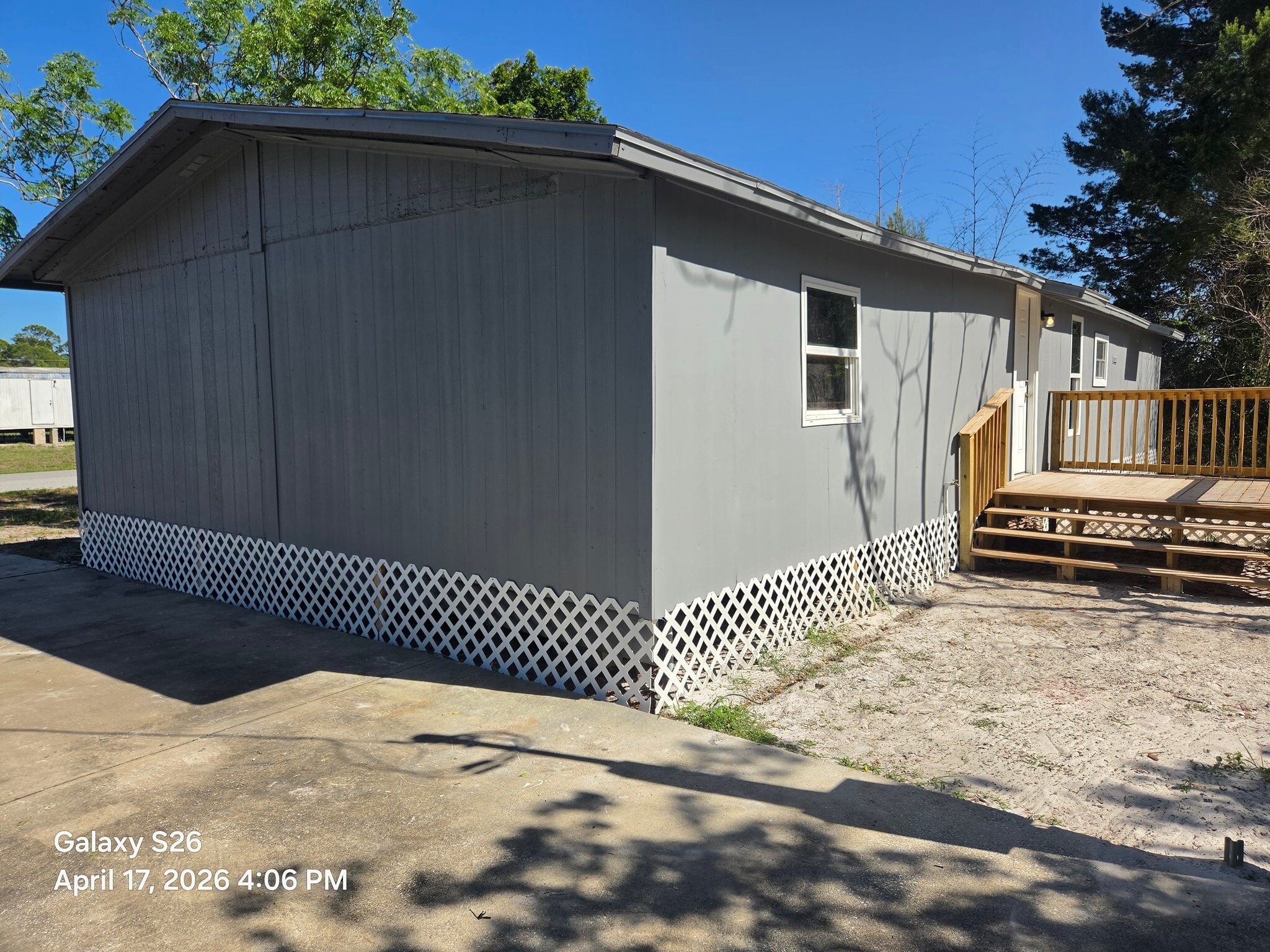 Building Photo - 4180 Royal Palm Ave