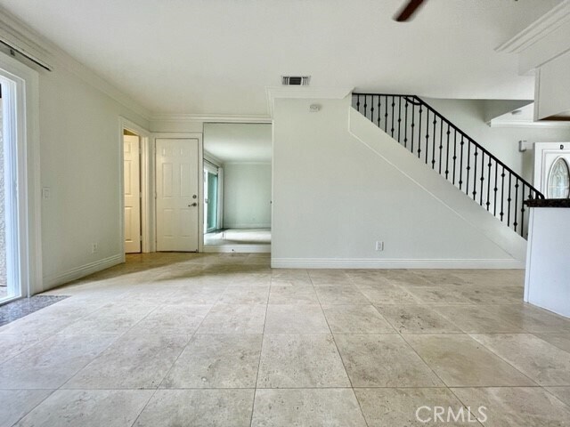 Building Photo - 2558 Orange Ave