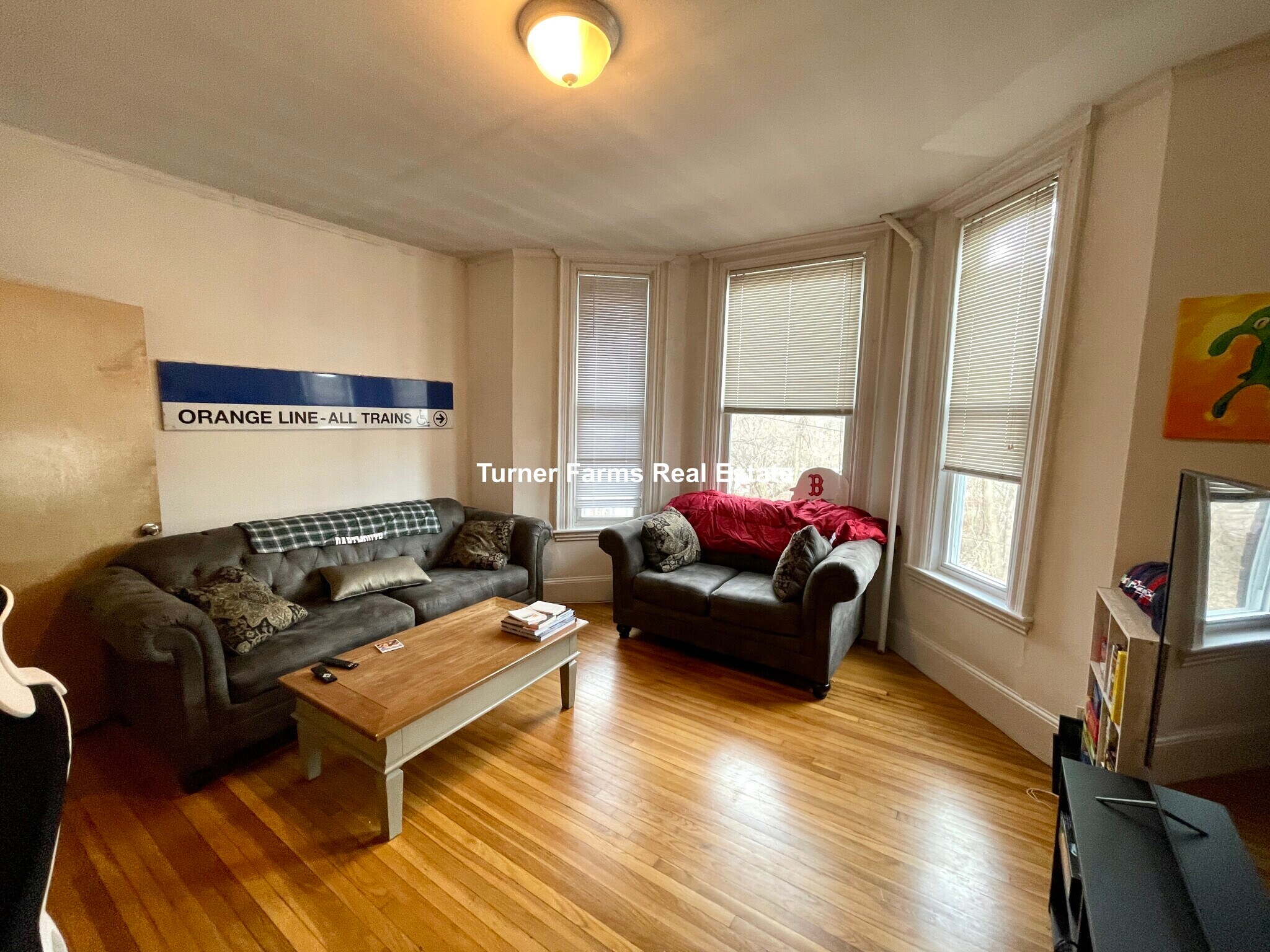 Building Photo - 38 Newton St