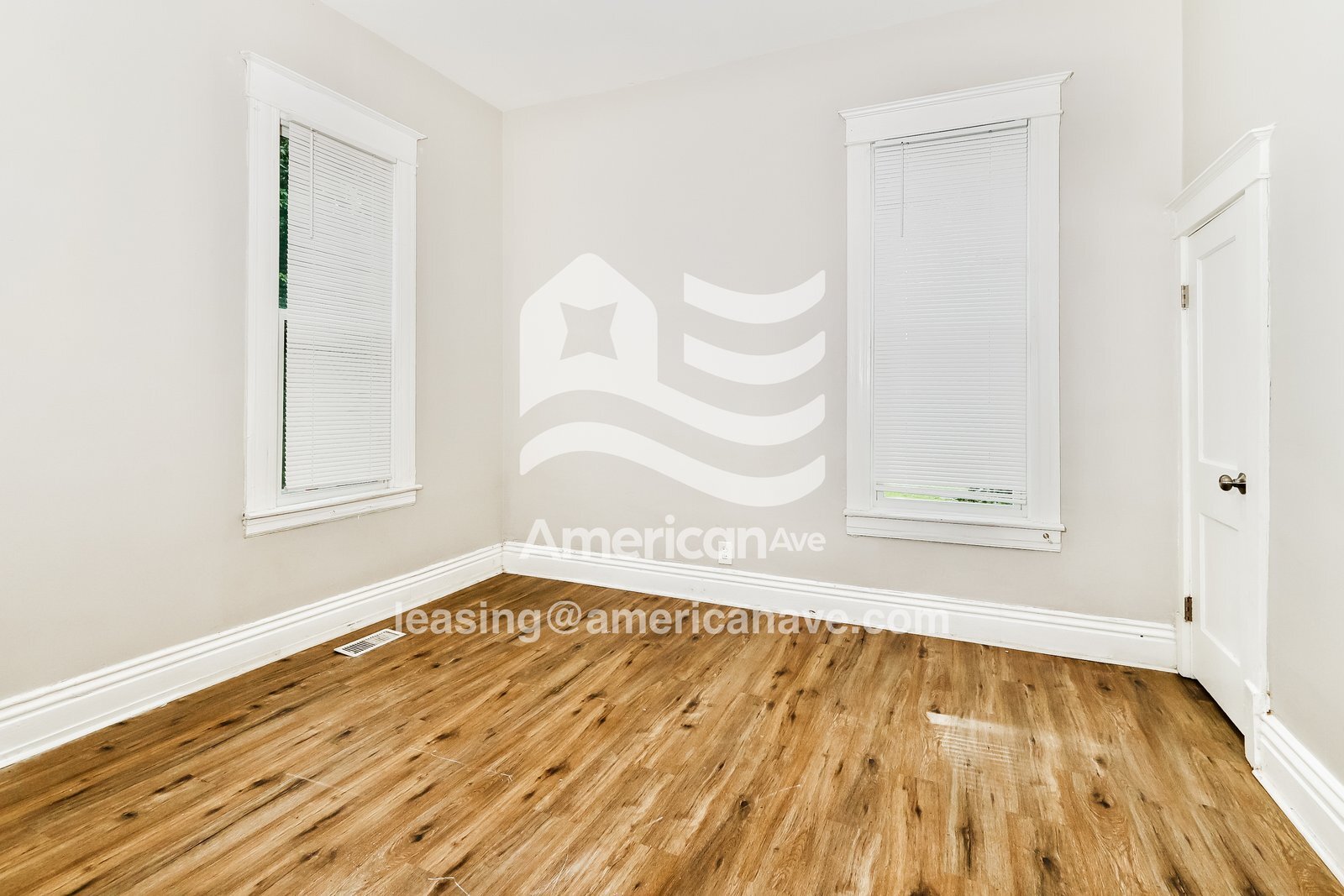 Building Photo - 728 S 35th St