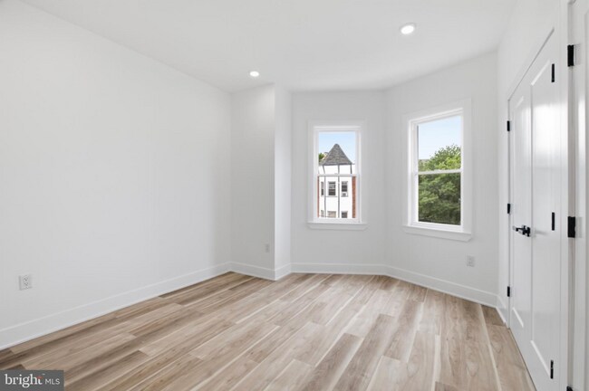 Building Photo - 349 N 62nd St