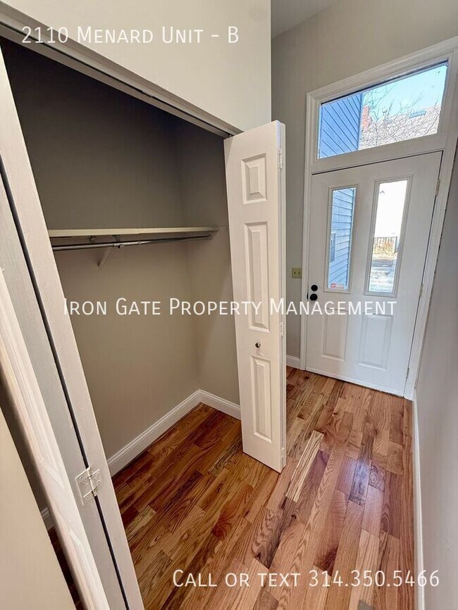 Building Photo - 2110 Menard St