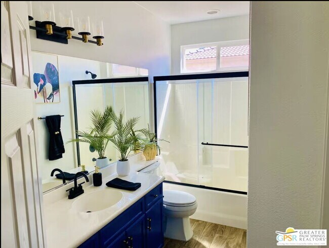 Building Photo - 43278 Freesia Pl