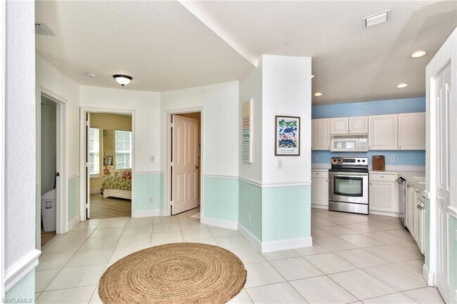 Building Photo - 1100 Diamond Cir