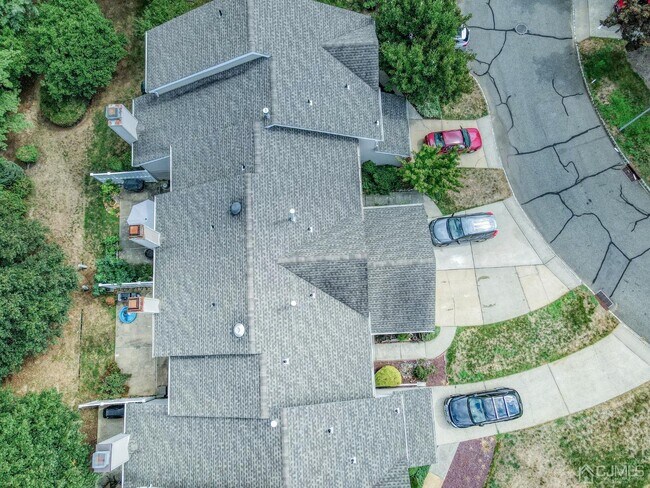 Building Photo - 166 Stults Ln