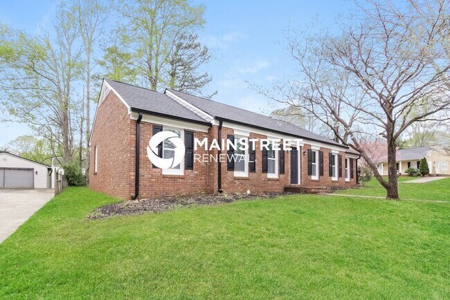 Building Photo - 3 Bedroom Pet-Friendly Home in CHARLOTTE, ...