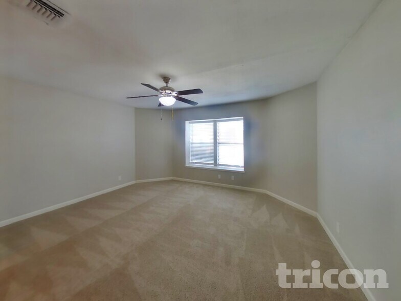 Building Photo - 7927 Wayside Trail