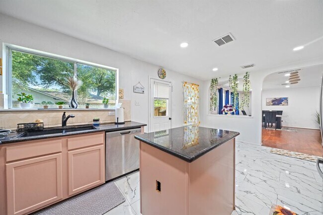 Building Photo - 16815 Watering Oaks Ln