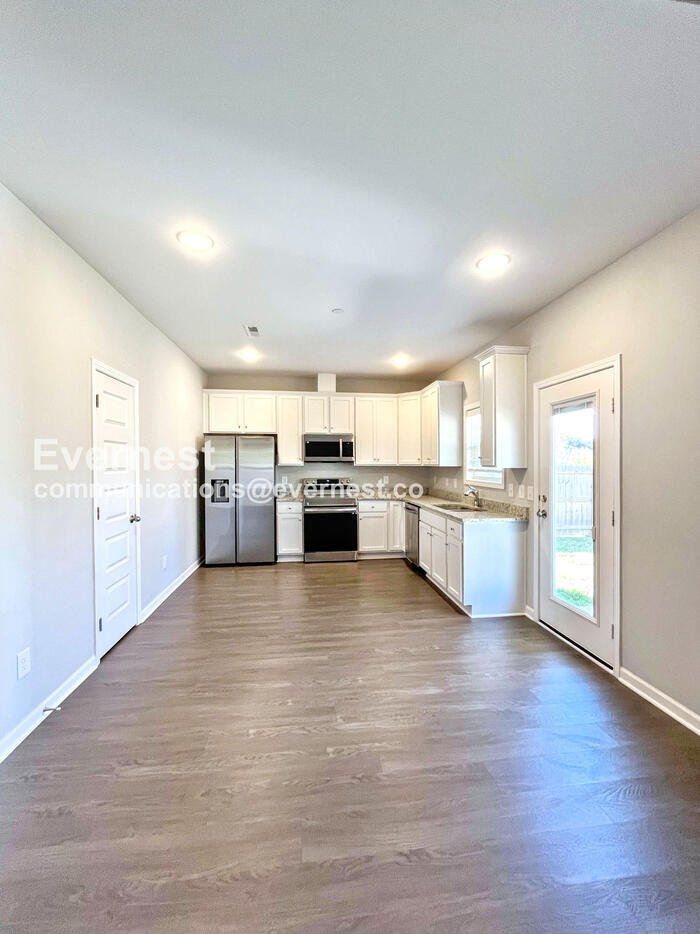 Building Photo - 1117 Prospect Ct