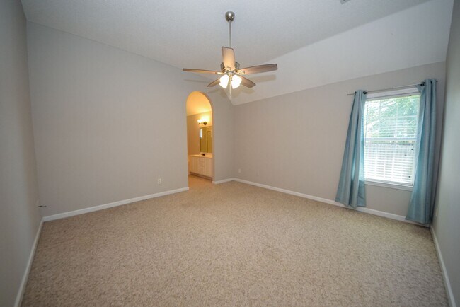 Building Photo - Gorgeous 3 bed, 2 bath with BONUS in Cordova.