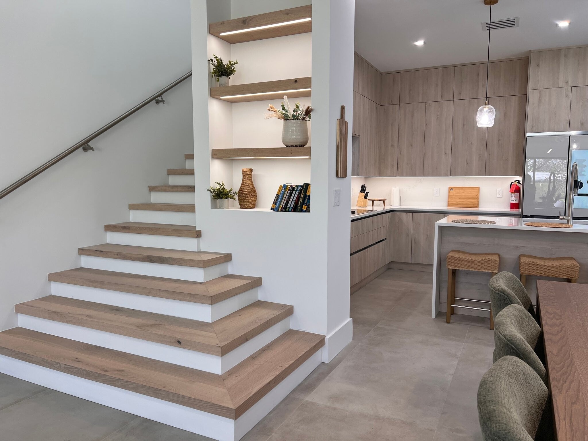 Building Photo - 300 SW 7th St