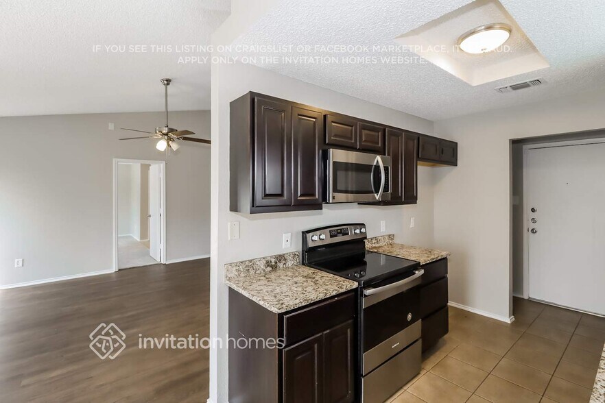 Building Photo - 308 Iberis Dr