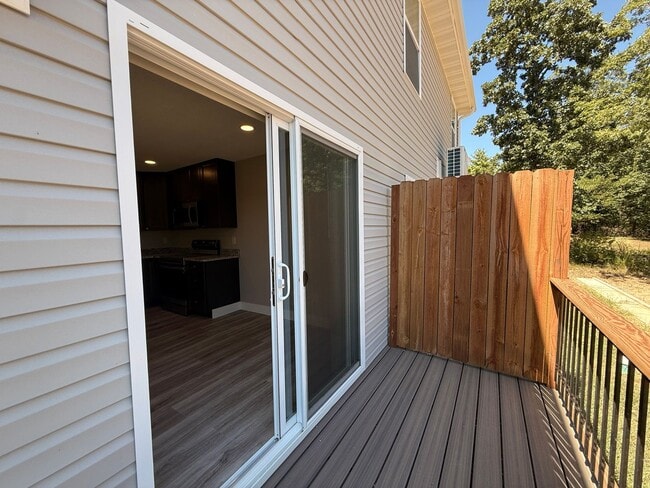 Building Photo - 45 Crystal Springs Rd