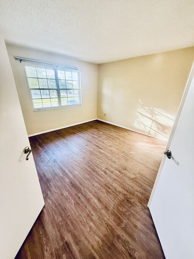 Building Photo - 2BR/2BA CONDO IN PALM BAY