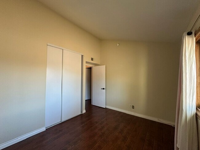 Building Photo - 22137 Burbank Blvd