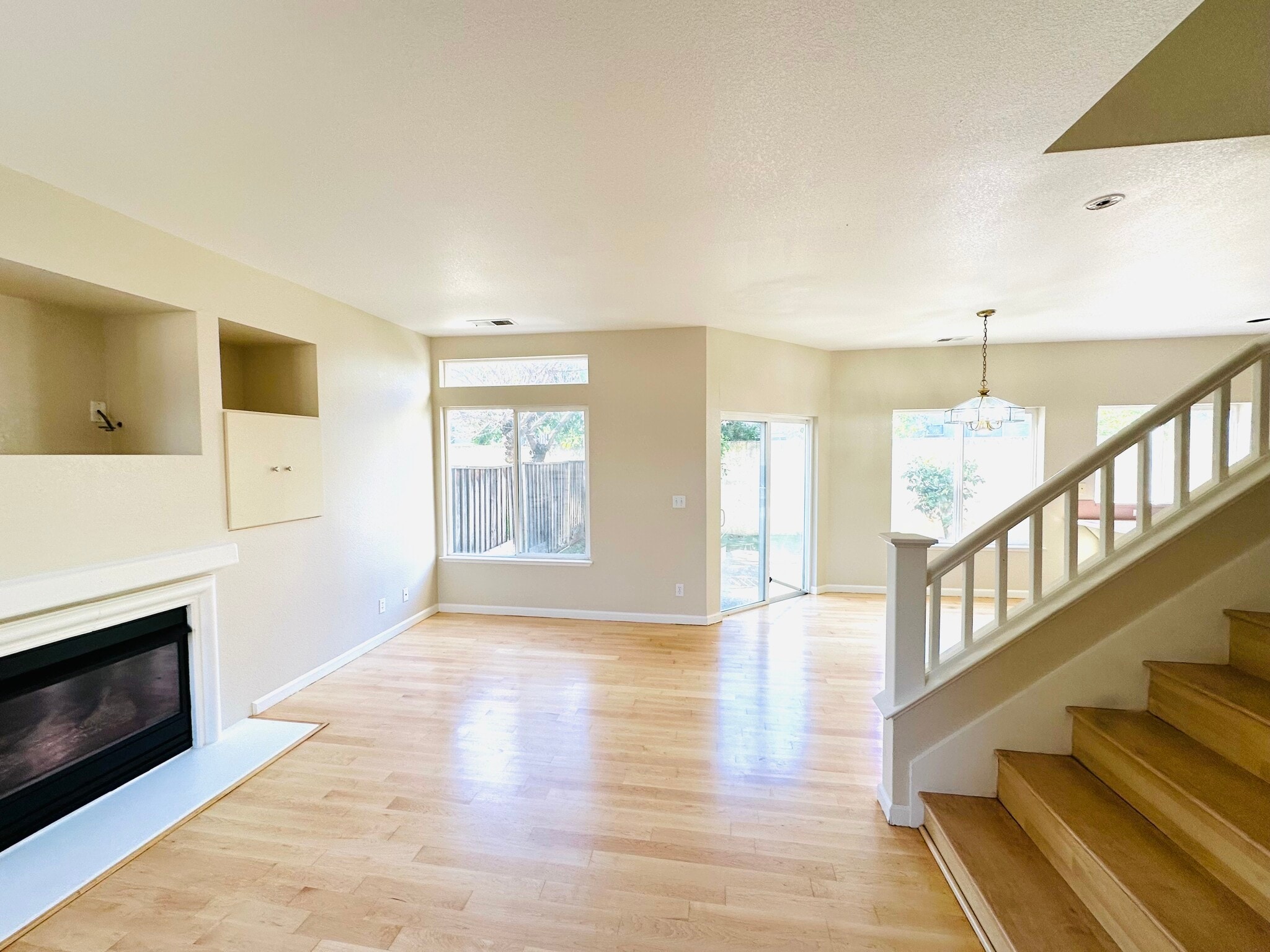 Building Photo - 3729 Seine Ct