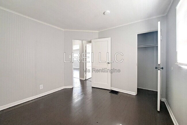 Building Photo - 1763 W Lee St