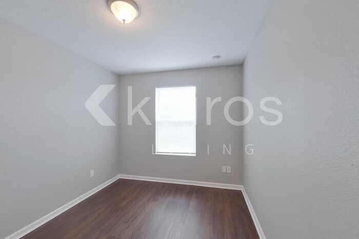 Building Photo - 1319 Mull St